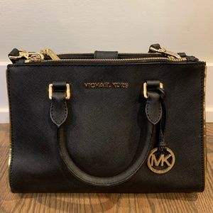 Michael Michael Kors Leather Handbag & Wallet